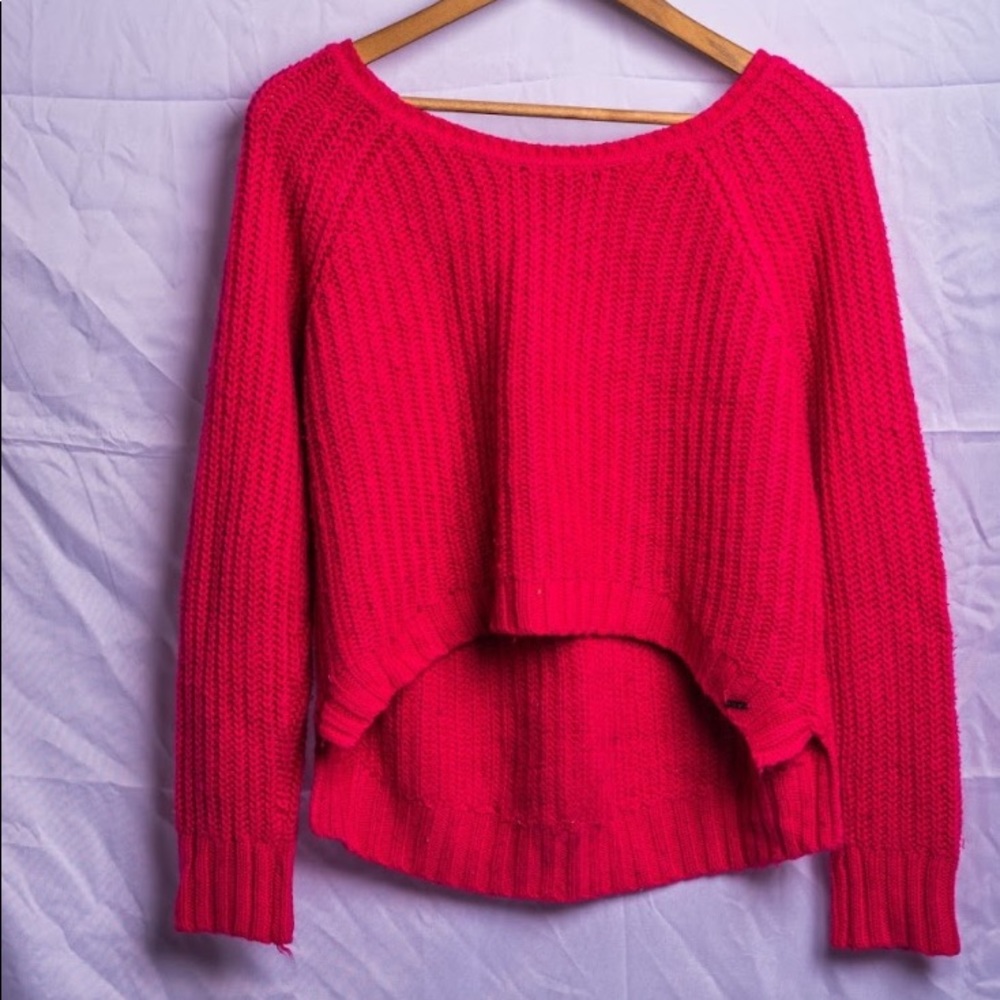 Cropped knitted sweater